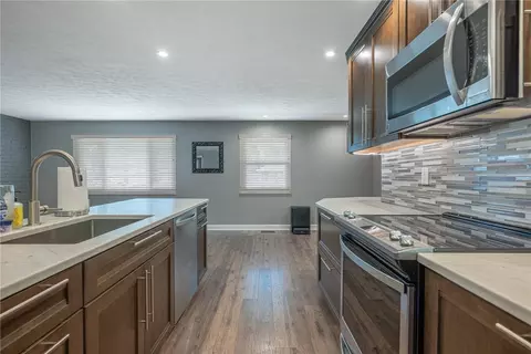 Kitchen - 7870 Old Dobbin Pl, Centerville, OH 45459 photo 5 of 5