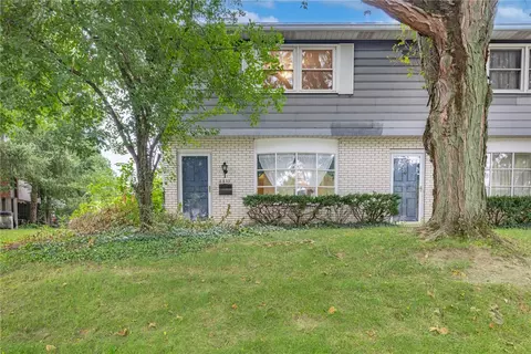 Exterior - 2512 Red Coach Dr, Springfield, OH 45503 photo 2 of 6