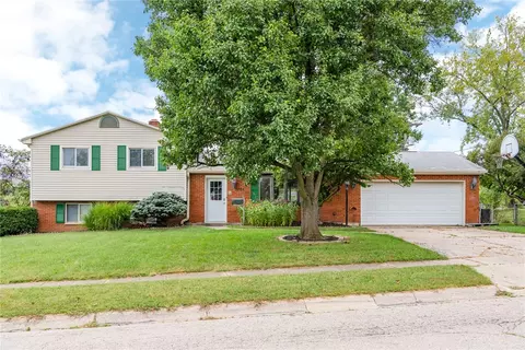 1701 E Lindsey Ave, Miamisburg, OH 45342
