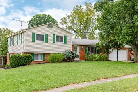 1701 E Lindsey Ave, Miamisburg, OH 45342