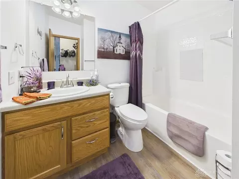 Bath - 6365 Springfield Xenia Rd, Springfield, OH 45502 photo 5 of 6
