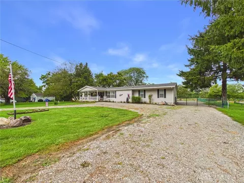 Exterior - 6365 Springfield Xenia Rd, Springfield, OH 45502 photo 1 of 11