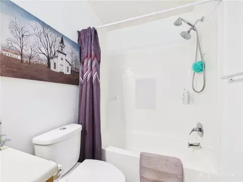 Bath - 6365 Springfield Xenia Rd, Springfield, OH 45502 photo 6 of 6