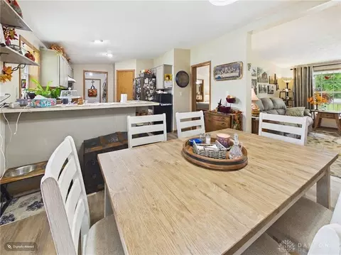 Dining - 6365 Springfield Xenia Rd, Springfield, OH 45502 photo 3 of 3