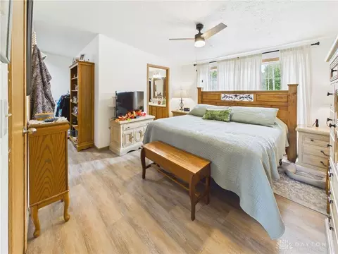 Bedroom - 6365 Springfield Xenia Rd, Springfield, OH 45502 photo 1 of 7