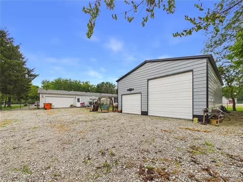 Exterior - 6365 Springfield Xenia Rd, Springfield, OH 45502 photo 7 of 11