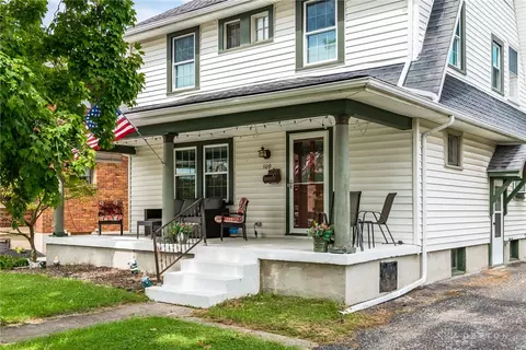 Exterior - 109 Cushing Ave, Kettering, OH 45429 photo 6 of 8