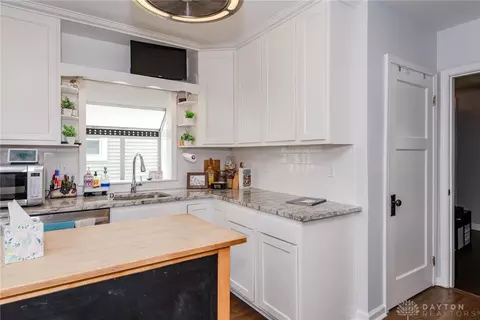 Kitchen - 109 Cushing Ave, Kettering, OH 45429 photo 1 of 5