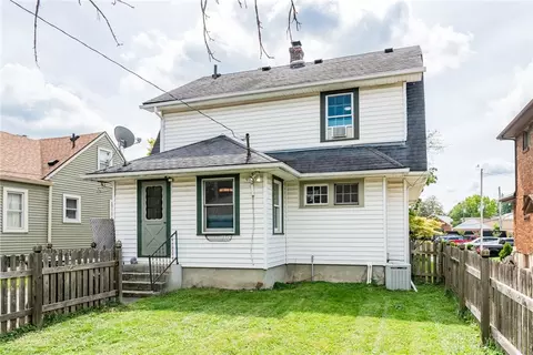 Exterior - 109 Cushing Ave, Kettering, OH 45429 photo 8 of 8