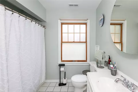 Bath - 109 Cushing Ave, Kettering, OH 45429 photo 2 of 3