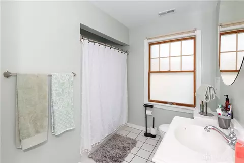 Bath - 109 Cushing Ave, Kettering, OH 45429 photo 1 of 3