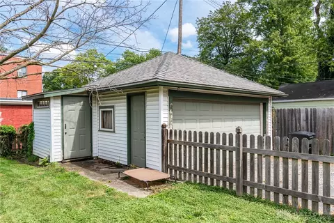 Exterior - 109 Cushing Ave, Kettering, OH 45429 photo 7 of 8
