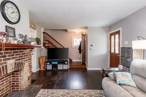 Entry Way - 109 Cushing Ave, Kettering, OH 45429 photo 2 of 4