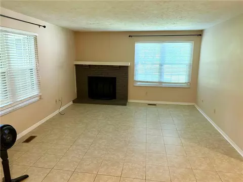 Living - 6371 Braxton Pl, Centerville, OH 45459 photo 3 of 7