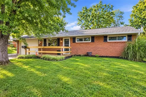 4982 Tewkesbury Dr, Huber Heights, OH 45424