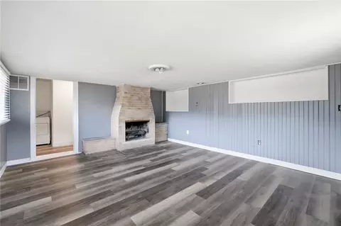 Living - 3659 Endover Rd, Kettering, OH 45439 photo 5 of 7