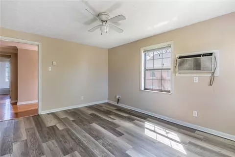 Living - 526 Corona Ave, Kettering, OH 45419 photo 3 of 3