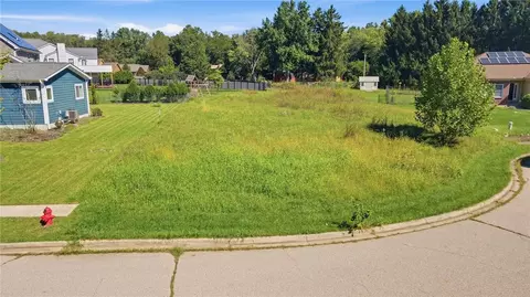 415 Stewart Dr, Yellow Springs Vlg, OH 45387