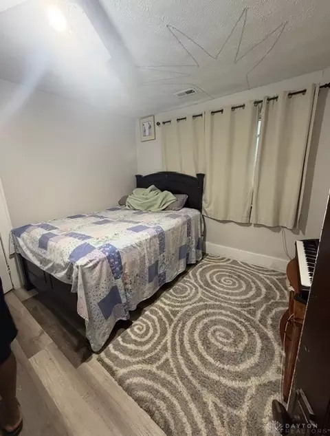 Bedroom - 1307 Selma Rd, Springfield, OH 45505 photo 4 of 5
