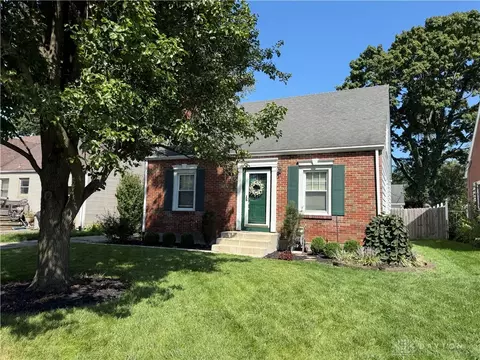 Exterior - 1213 Alta Vista Dr, Kettering, OH 45420 photo 2 of 11