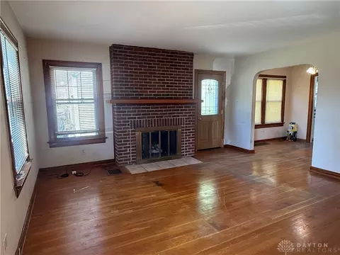 Living - 1213 Alta Vista Dr, Kettering, OH 45420 photo 1 of 6