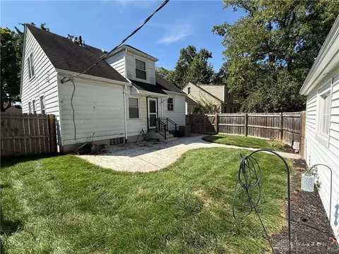 Exterior - 1213 Alta Vista Dr, Kettering, OH 45420 photo 8 of 11