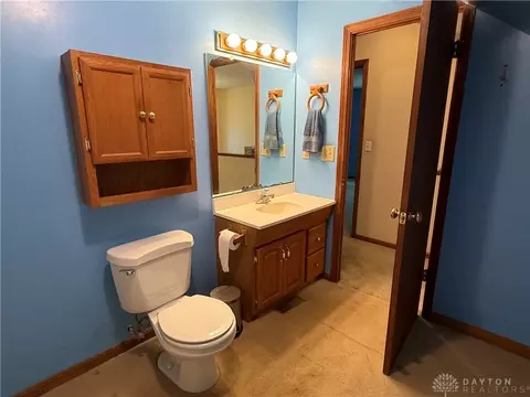 Bath - 1213 Alta Vista Dr, Kettering, OH 45420 photo 5 of 6