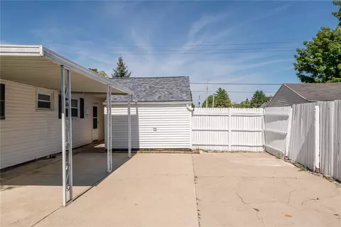 Exterior - 1712 Forrer Blvd, Kettering, OH 45420 photo 6 of 9
