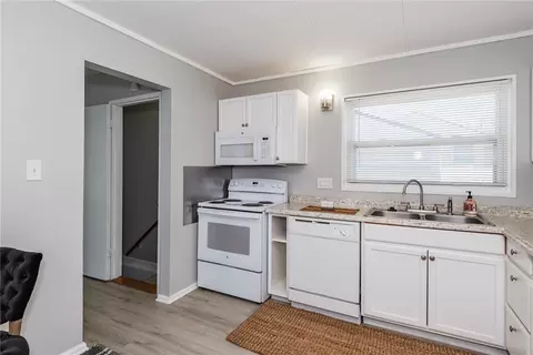 Kitchen - 1712 Forrer Blvd, Kettering, OH 45420 photo 2 of 4