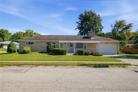 2560 Casey Dr, Springfield, OH 45503