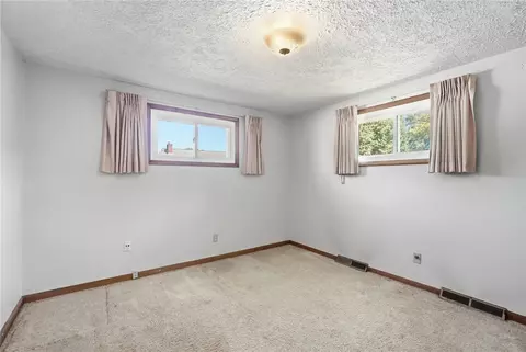 Bedroom - 2560 Casey Dr, Springfield, OH 45503 photo 7 of 7