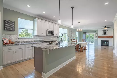 Kitchen - 2687 W Millstone Dr, Kettering, OH 45420 photo 4 of 7
