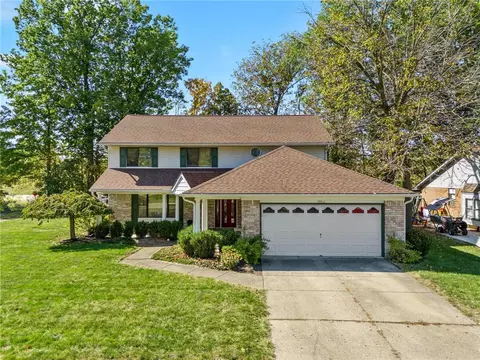 8807 Deer Valley Dr, Huber Heights, OH 45424