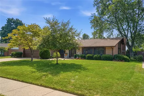 Exterior - 2276 E Rahn Rd, Kettering, OH 45440 photo 2 of 11