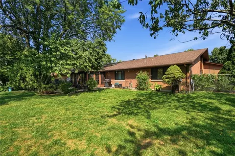 Exterior - 2276 E Rahn Rd, Kettering, OH 45440 photo 8 of 11