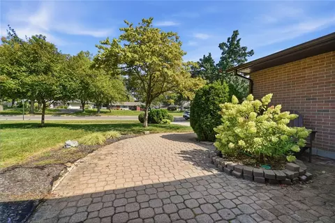 Exterior - 2276 E Rahn Rd, Kettering, OH 45440 photo 5 of 11