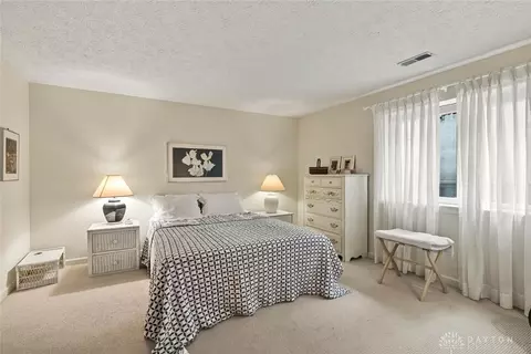 Bedroom - 6901 Wembley Cir, Centerville, OH 45459 photo 3 of 4