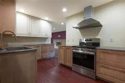 Kitchen - 1100 Donson Dr, Kettering, OH 45429 photo 1 of 3