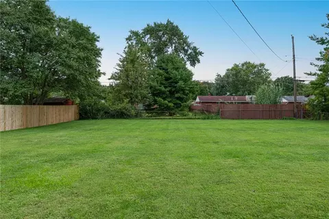 Exterior - 1100 Donson Dr, Kettering, OH 45429 photo 6 of 7