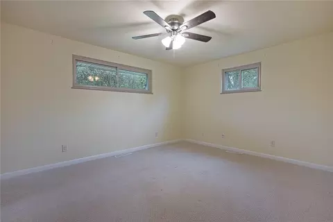 Bedroom - 1100 Donson Dr, Kettering, OH 45429 photo 5 of 6