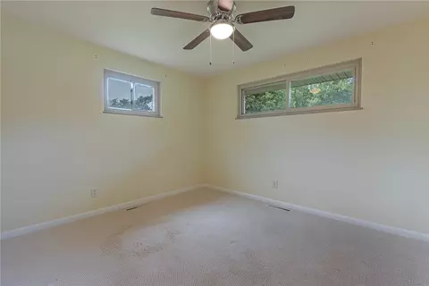 Bedroom - 1100 Donson Dr, Kettering, OH 45429 photo 3 of 6