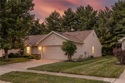 4071 Vitek Dr, Huber Heights, OH 45424