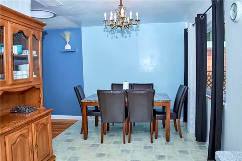 Dining - 941 Hollendale Dr, Kettering, OH 45429 photo 1 of 1