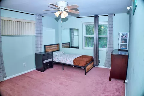 Bedroom - 941 Hollendale Dr, Kettering, OH 45429 photo 4 of 4