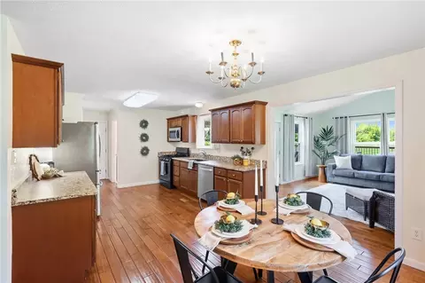 Dining - 3082 W Jackson Rd, Springfield, OH 45502 photo 3 of 3