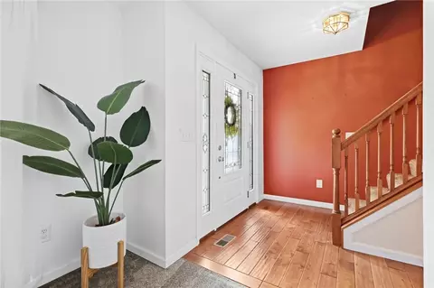 Entry Way - 3082 W Jackson Rd, Springfield, OH 45502 photo 1 of 2