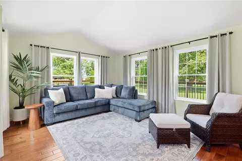 Living - 3082 W Jackson Rd, Springfield, OH 45502 photo 3 of 3
