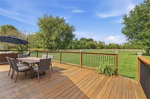 Exterior - 3082 W Jackson Rd, Springfield, OH 45502 photo 16 of 22
