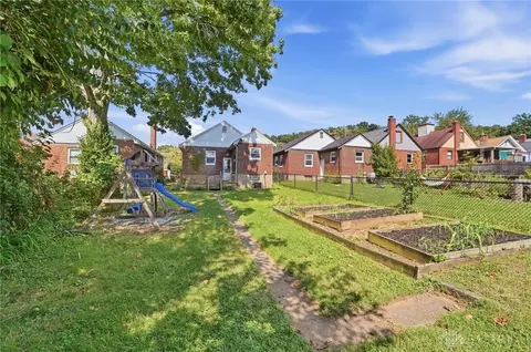 Exterior - 6921 Windward St, Cincinnati, OH 45227 photo 6 of 10