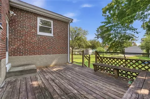 Exterior - 6921 Windward St, Cincinnati, OH 45227 photo 7 of 10